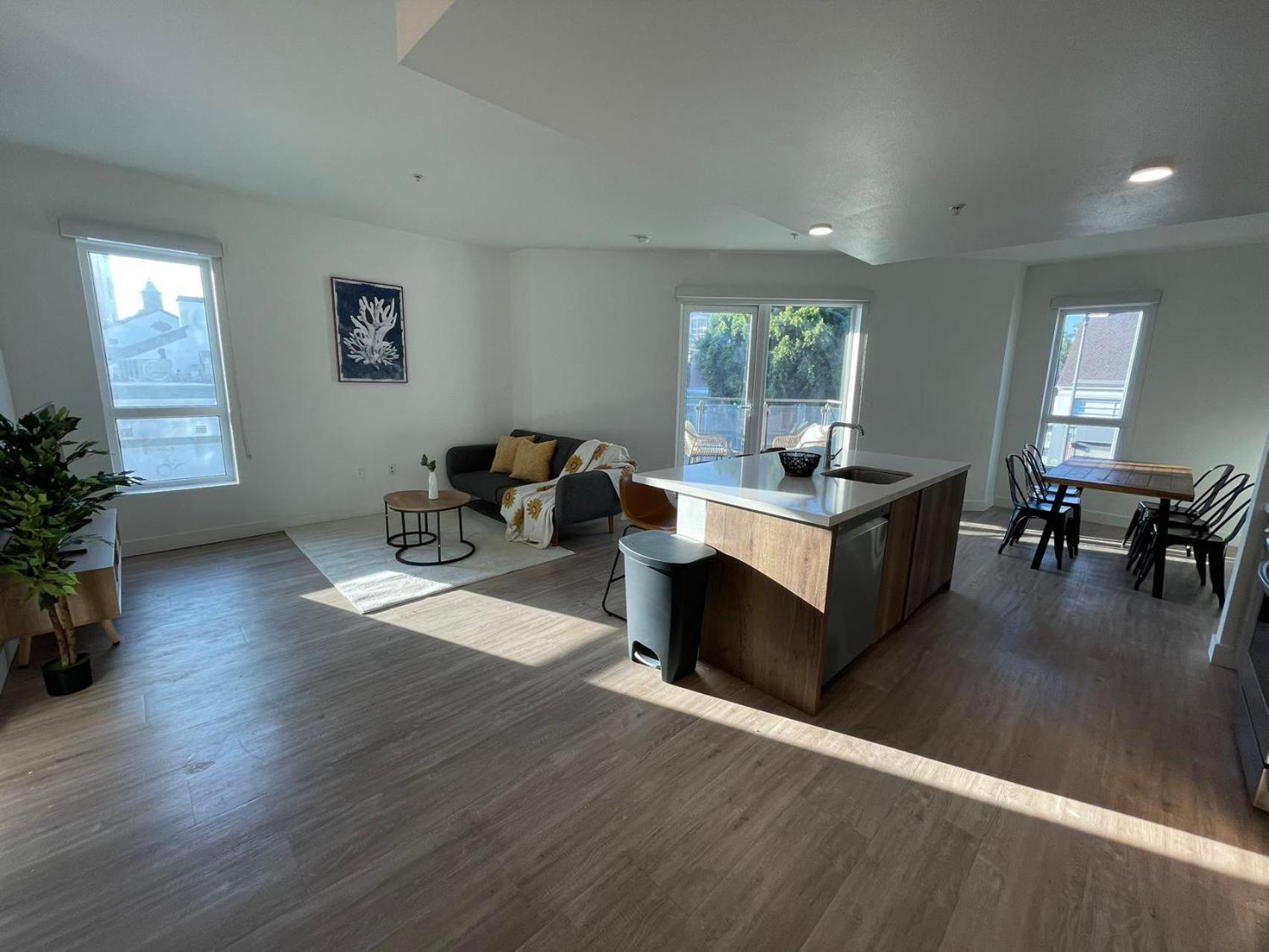 Chic Urban Retreat In Heart Of La, Steps From Attractions! Hotel Los Angeles Exterior photo